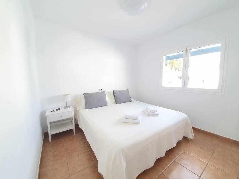 Tías Costa Mathilda Apartment מראה חיצוני תמונה