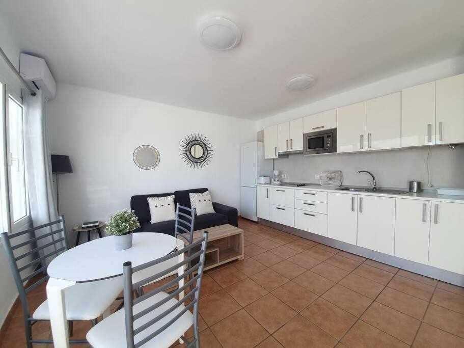 Tías Costa Mathilda Apartment מראה חיצוני תמונה