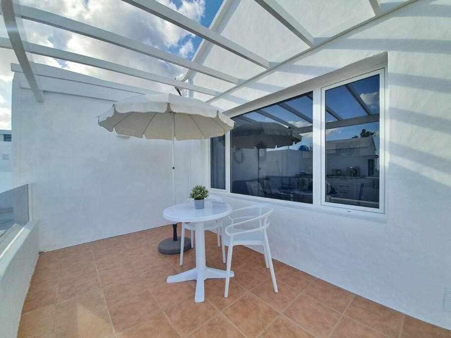 Tías Costa Mathilda Apartment מראה חיצוני תמונה