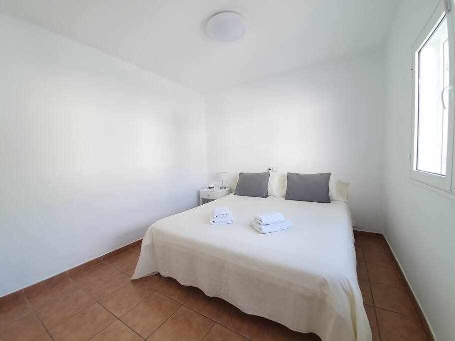 Tías Costa Mathilda Apartment מראה חיצוני תמונה
